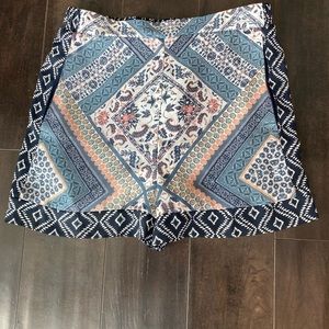 Xhilaration Shorts - size small